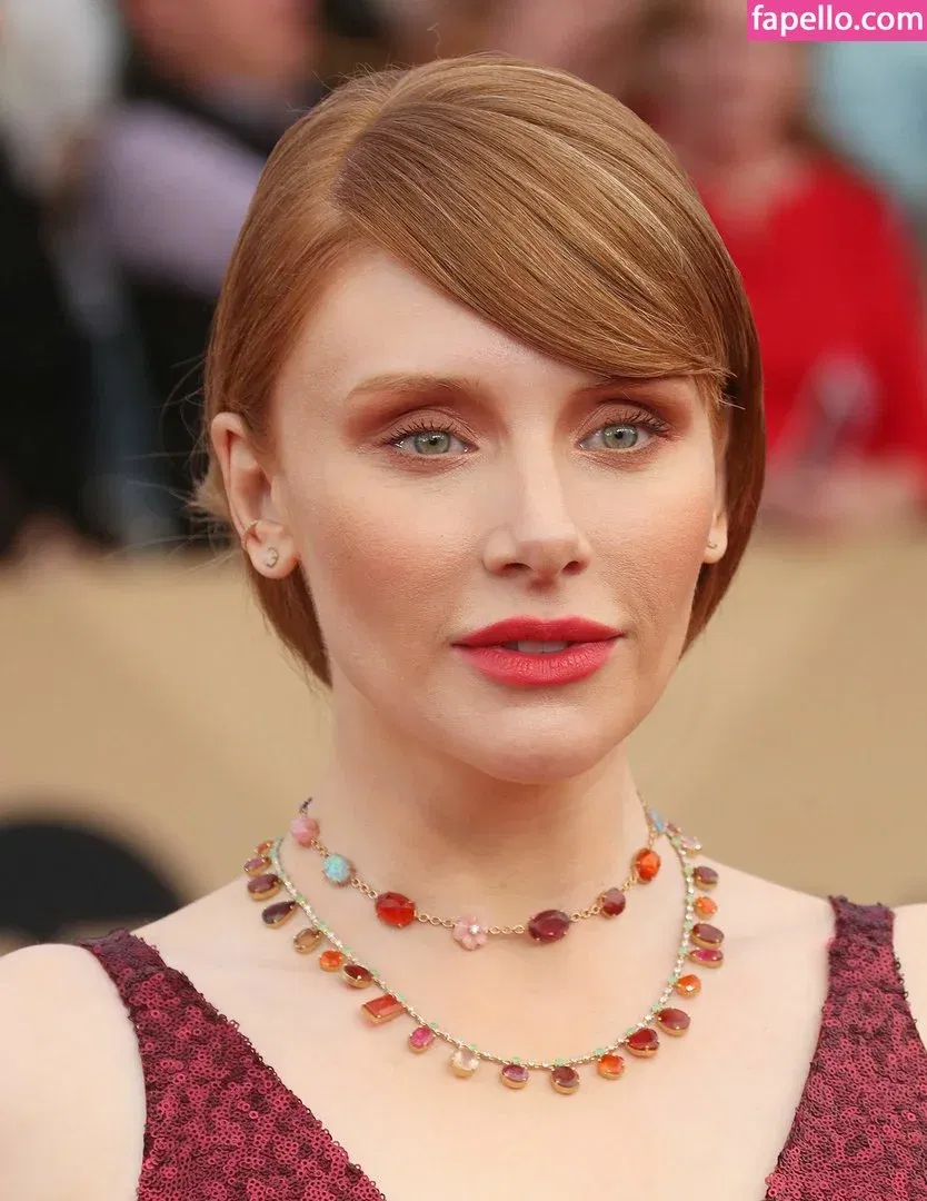 Bryce Dallas Howard Onlyfans Photo Gallery 