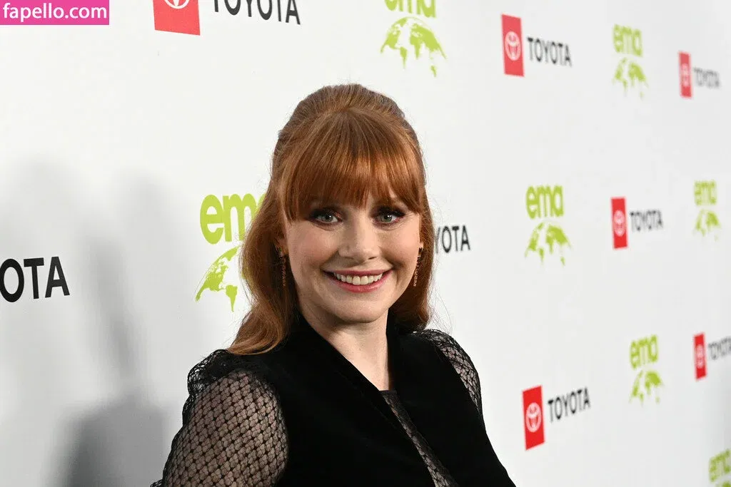Bryce Dallas Howard Onlyfans Photo Gallery 