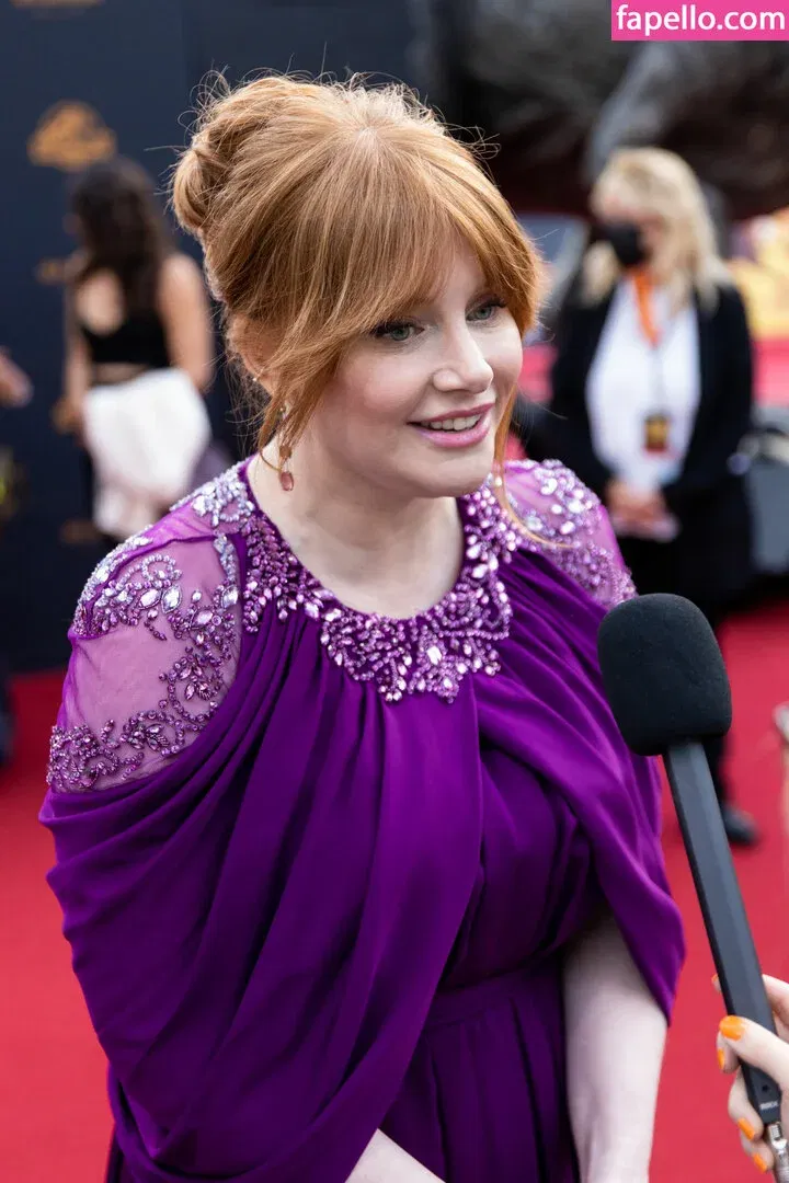 Bryce Dallas Howard Onlyfans Photo Gallery 