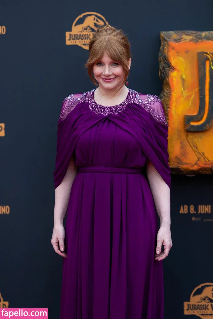Bryce Dallas Howard Onlyfans Photo Gallery 
