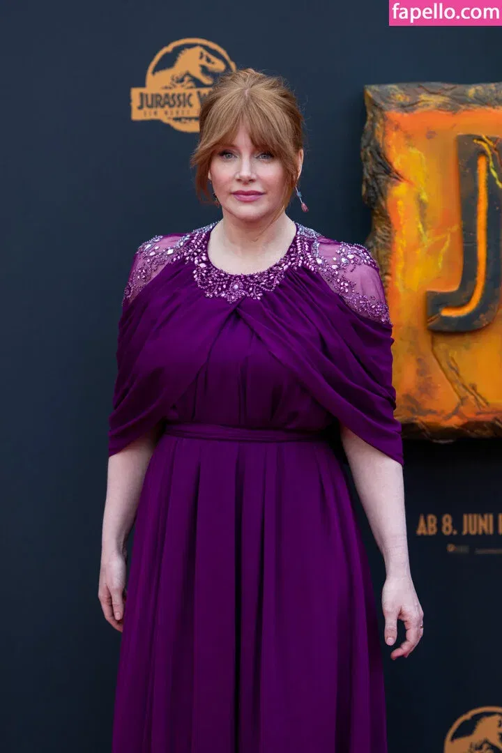Bryce Dallas Howard Onlyfans Photo Gallery 