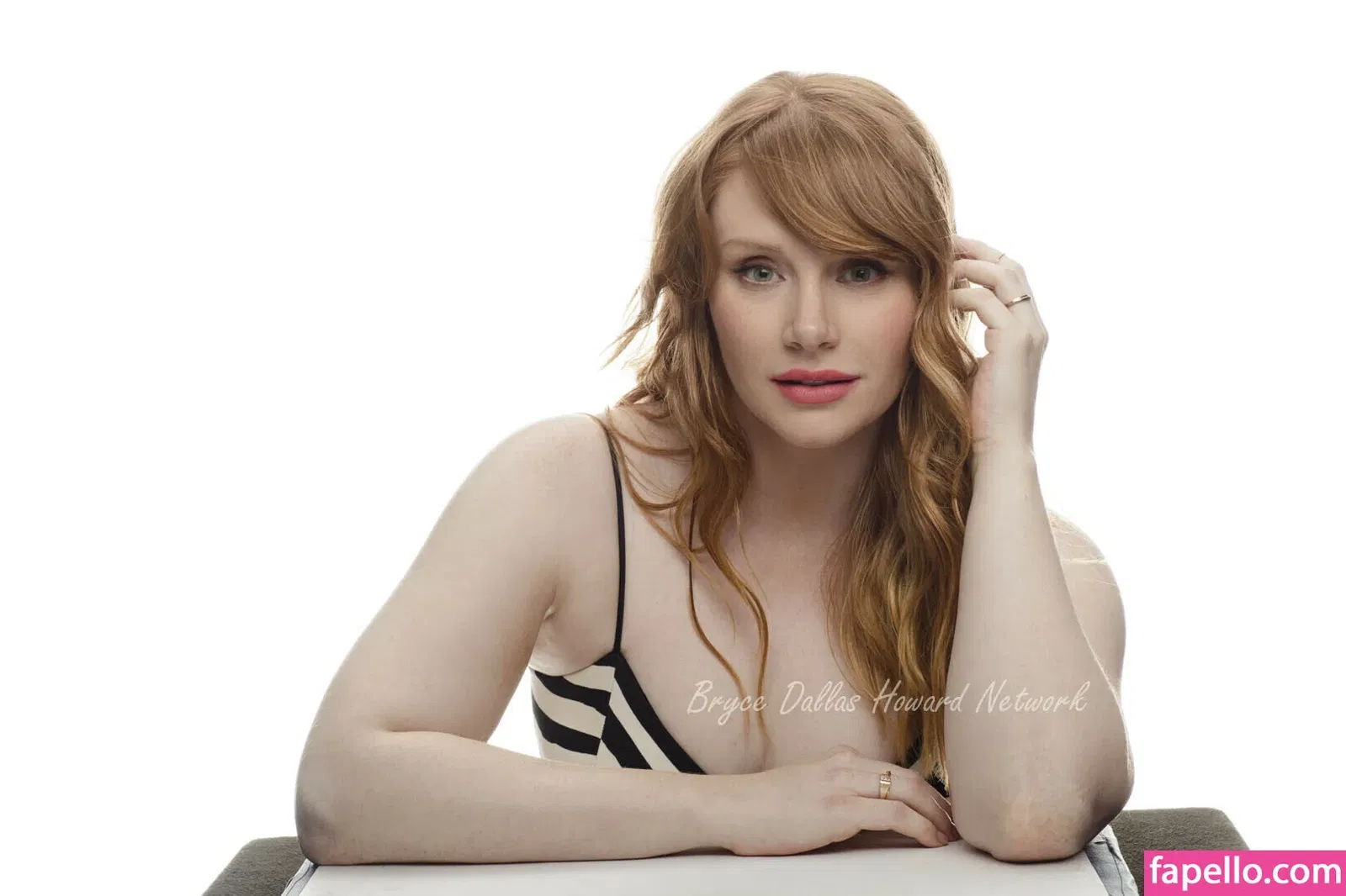 Bryce Dallas Howard Onlyfans Photo Gallery 