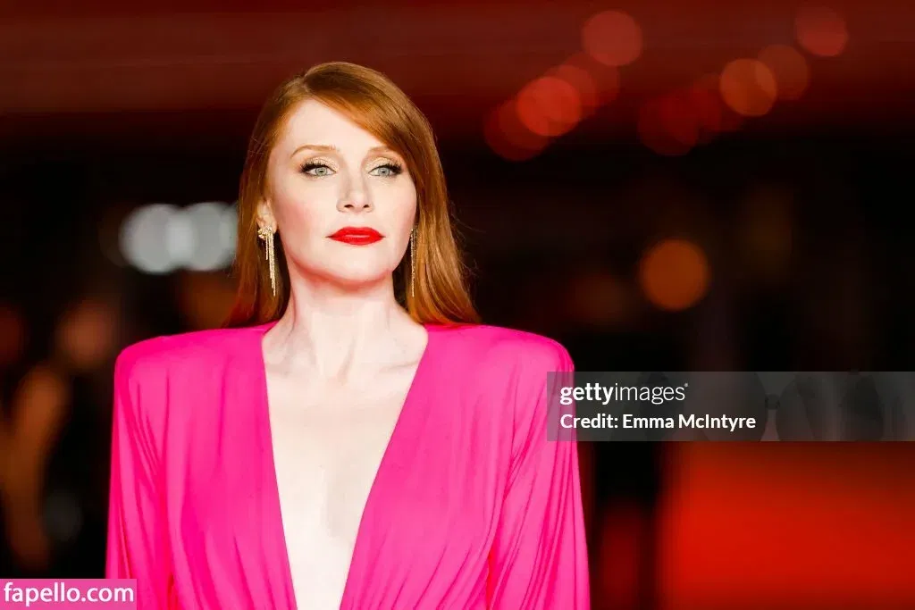 Bryce Dallas Howard Onlyfans Photo Gallery 
