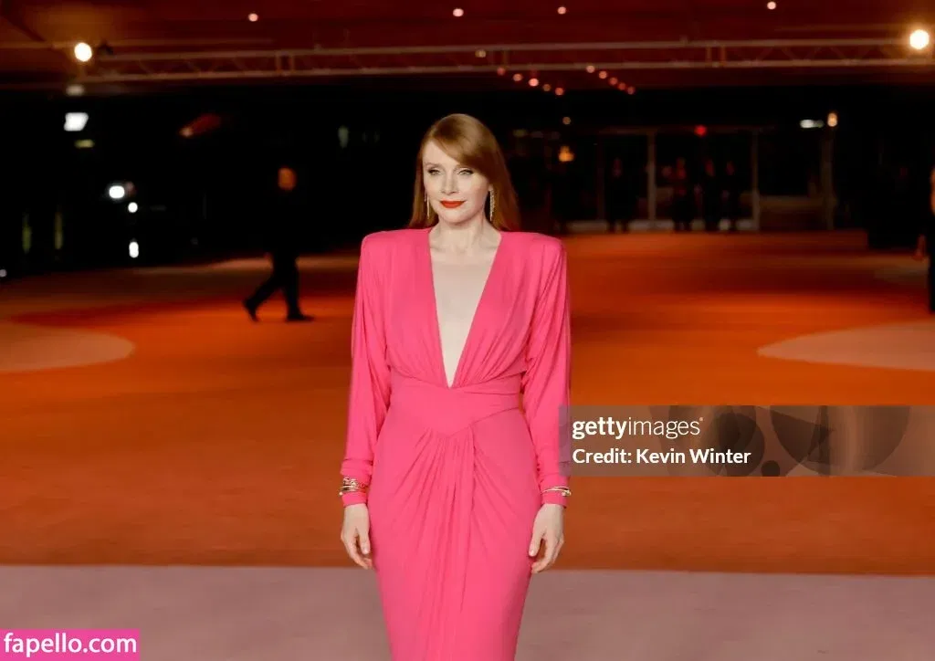 Bryce Dallas Howard Onlyfans Photo Gallery 