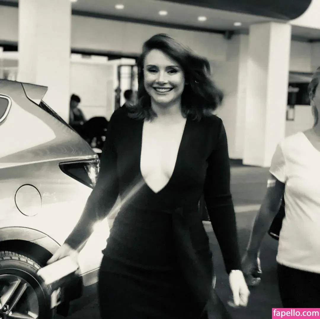 Bryce Dallas Howard Onlyfans Photo Gallery 