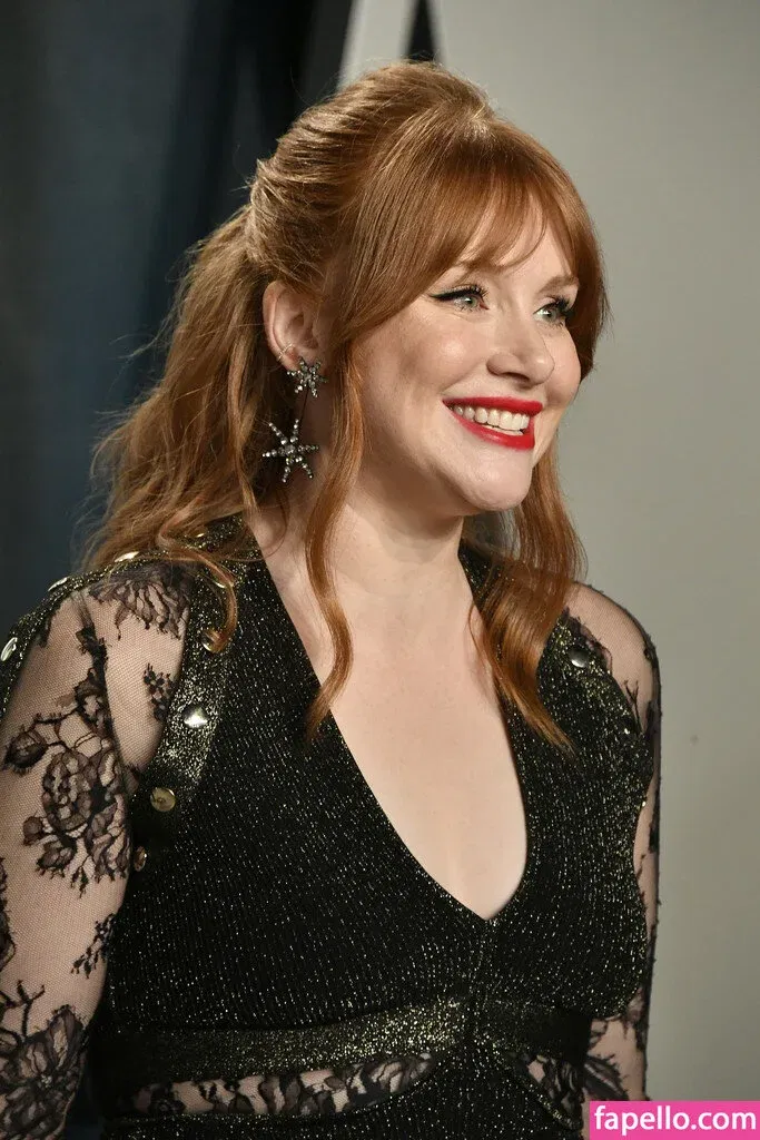 Bryce Dallas Howard Onlyfans Photo Gallery 