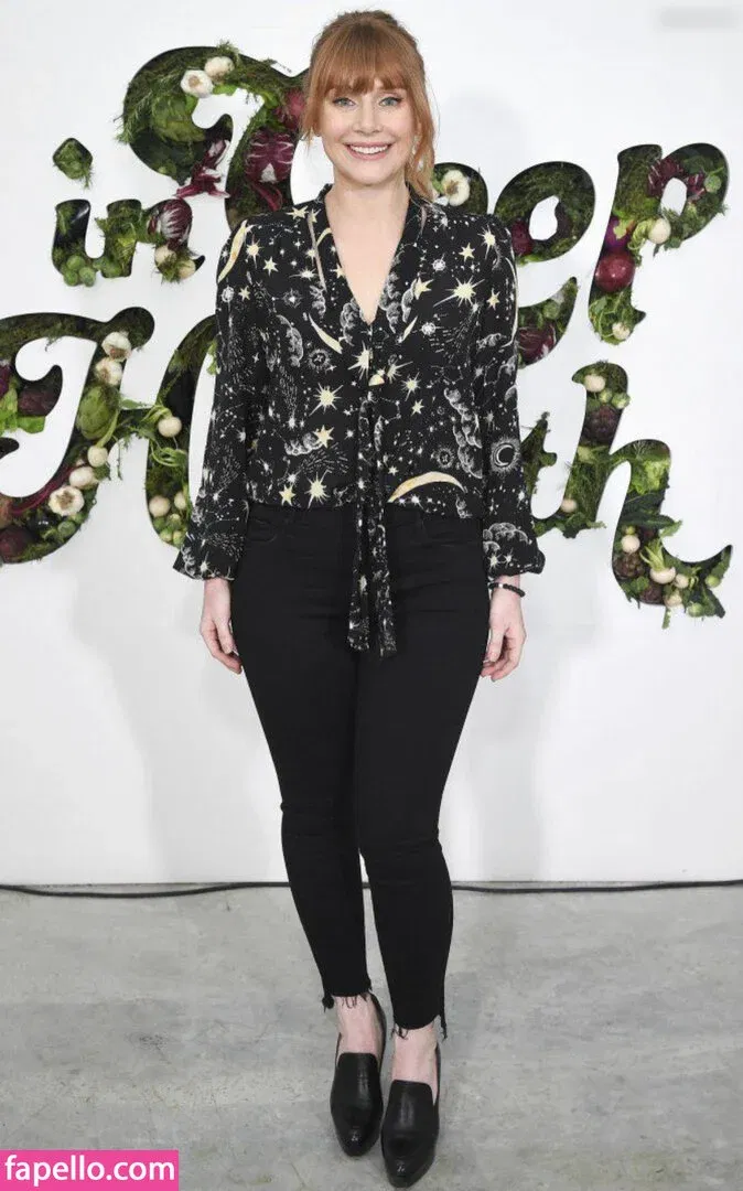 Bryce Dallas Howard Onlyfans Photo Gallery 