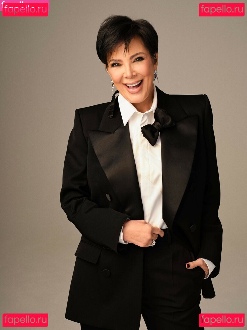 Kris Jenner Nude Onlyfans Photo 24