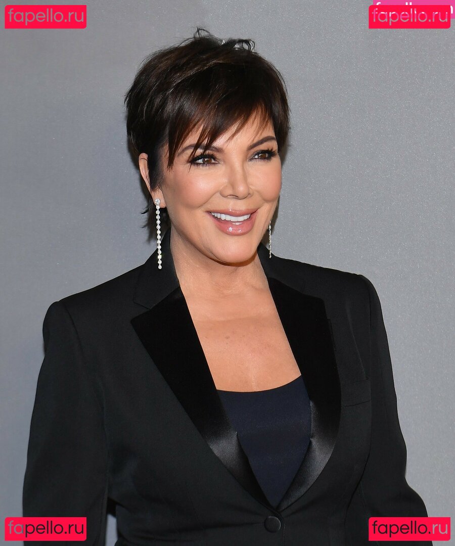 Kris Jenner Nude Onlyfans Photo 19