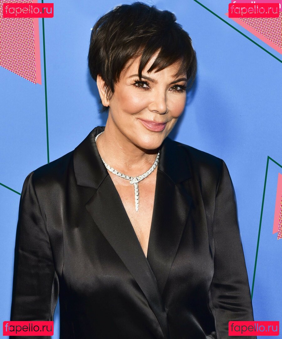 Kris Jenner Nude Onlyfans Photo 16