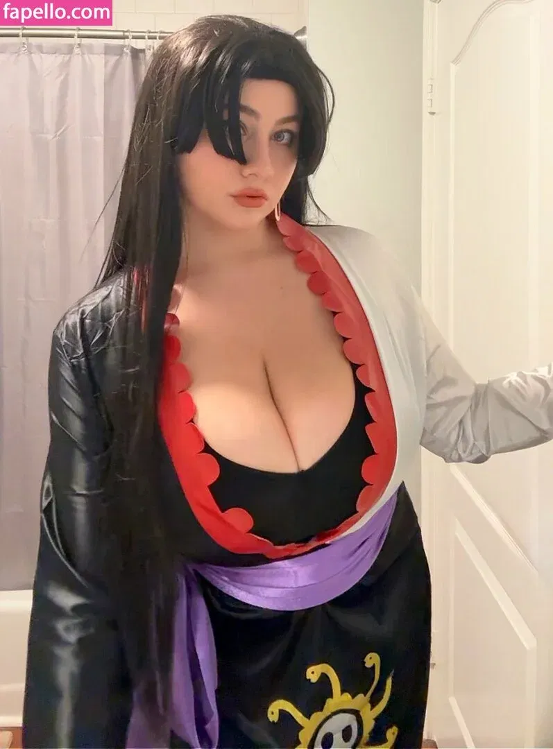 Uwuhours Onlyfans Photo Gallery 