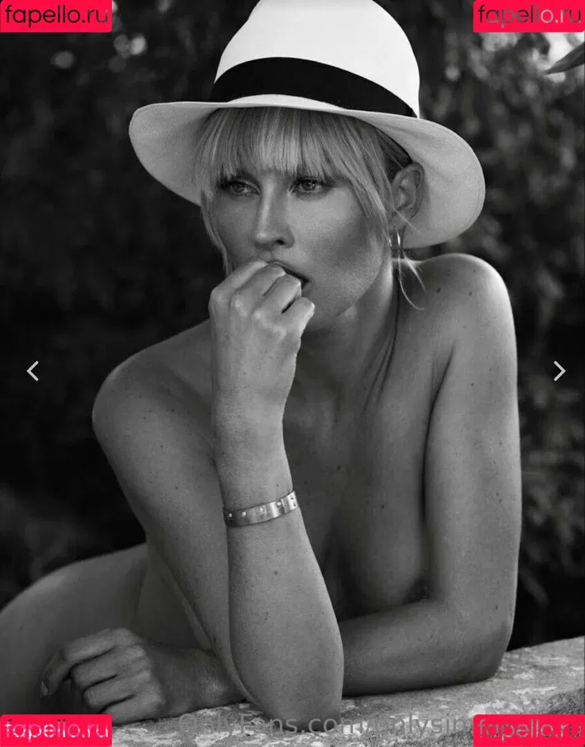 Onlysimonafans Onlyfans Photo Gallery 