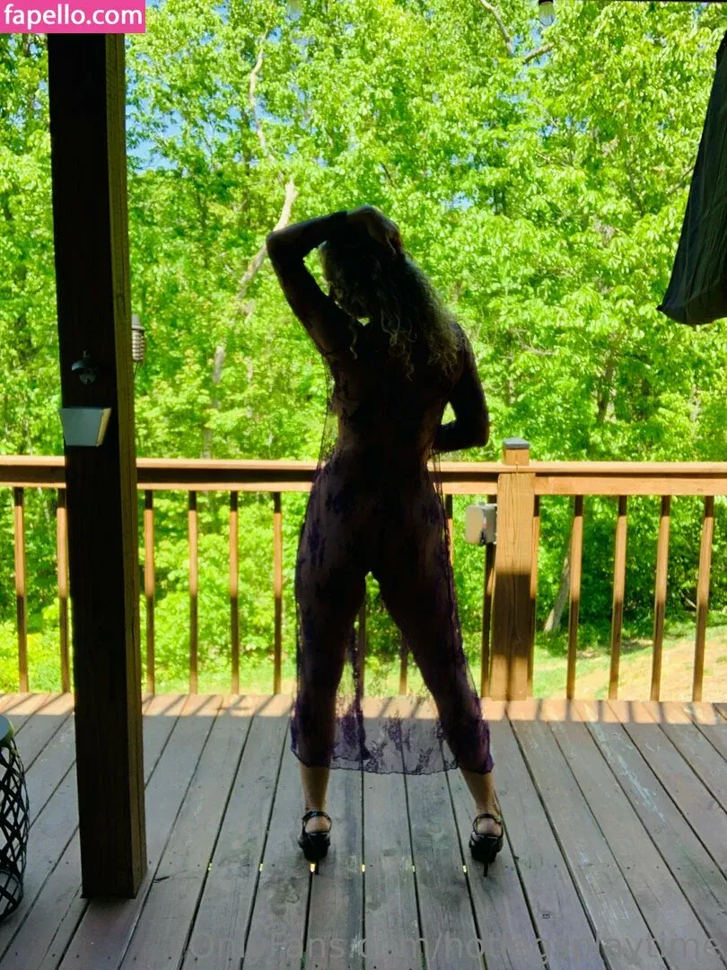 hotlegsplaytime Onlyfans Photo Gallery 