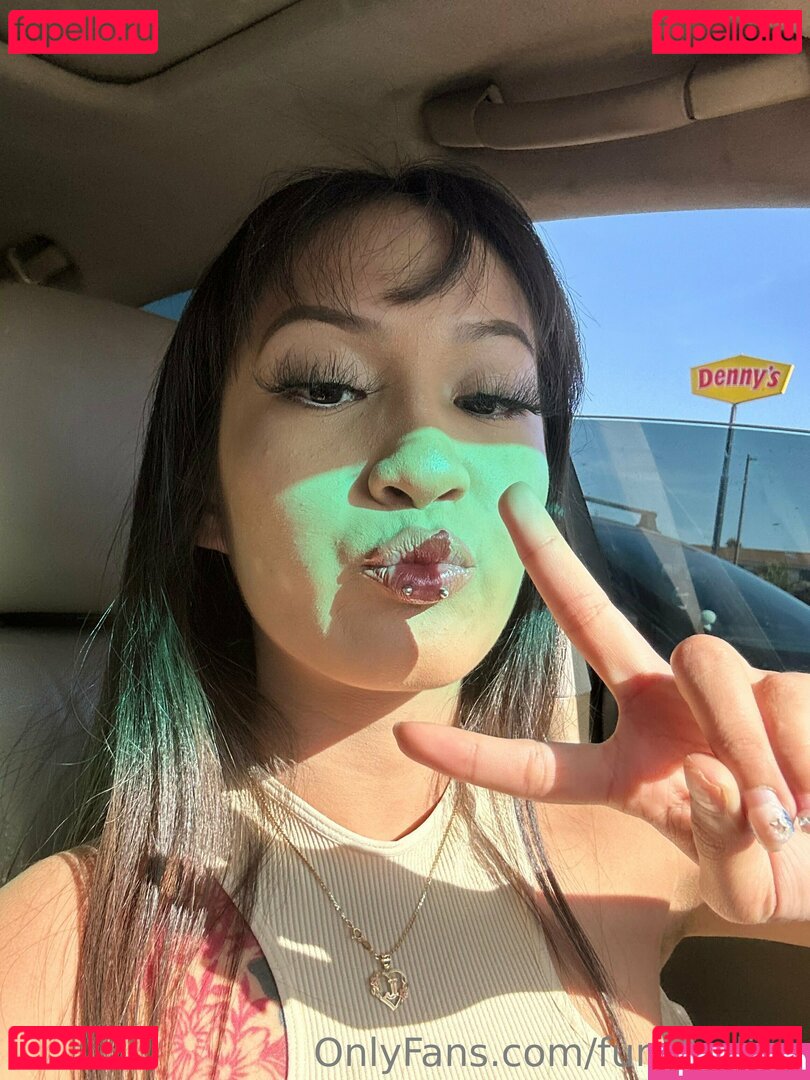 funsizeling Nude Onlyfans Photo 8