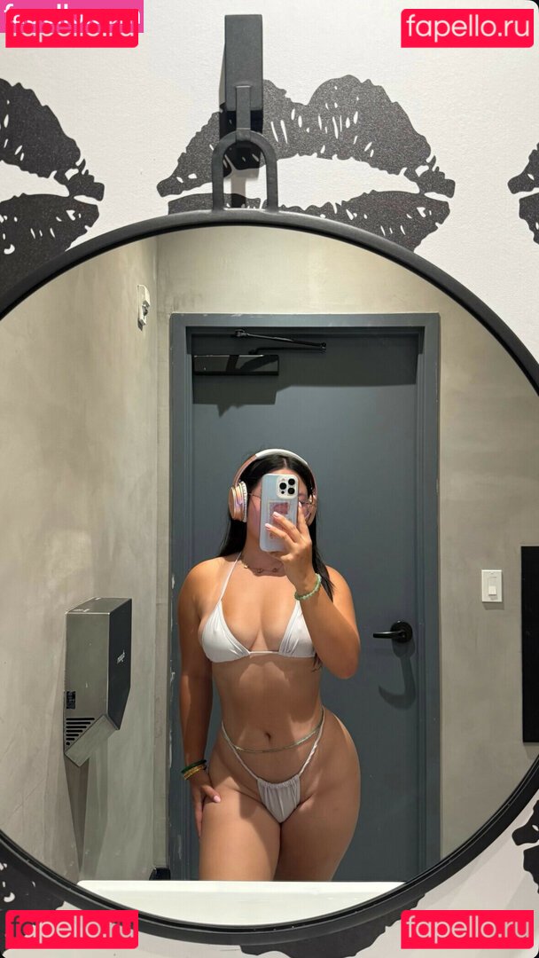 Elizabeth Vy Nude Onlyfans Photo 32