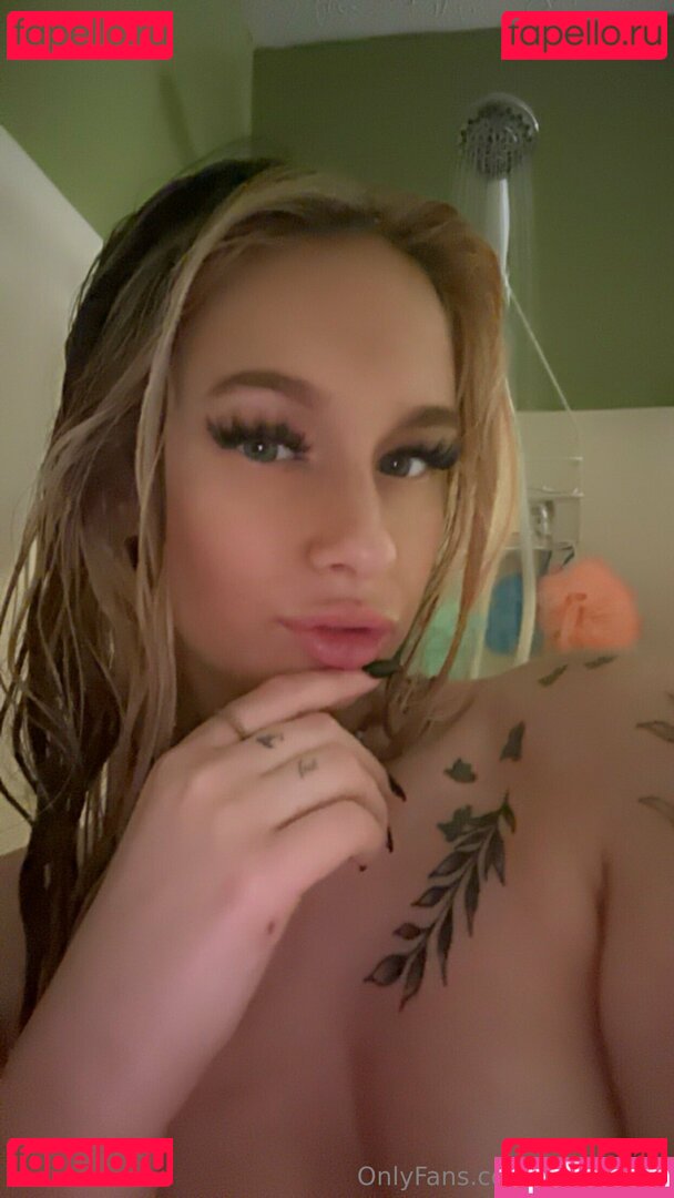 madinoelll Nude Onlyfans Photo 11