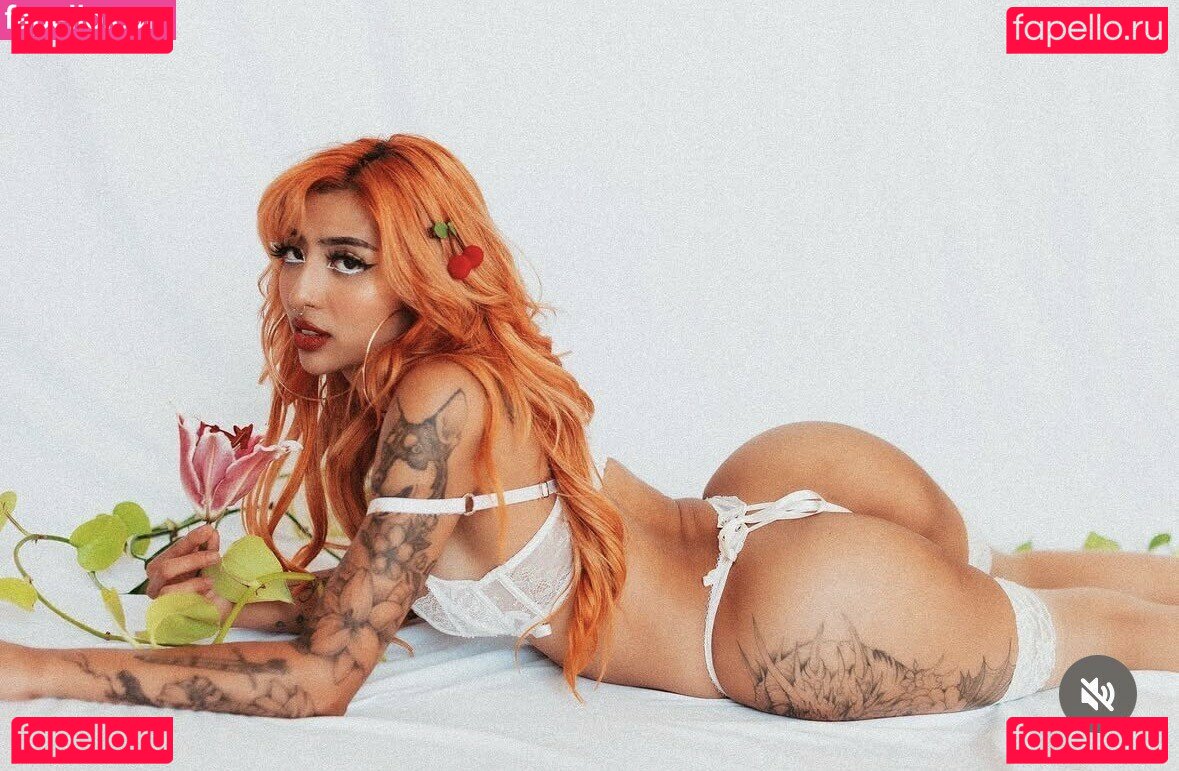 Starfirelily Nude Onlyfans Photo 3