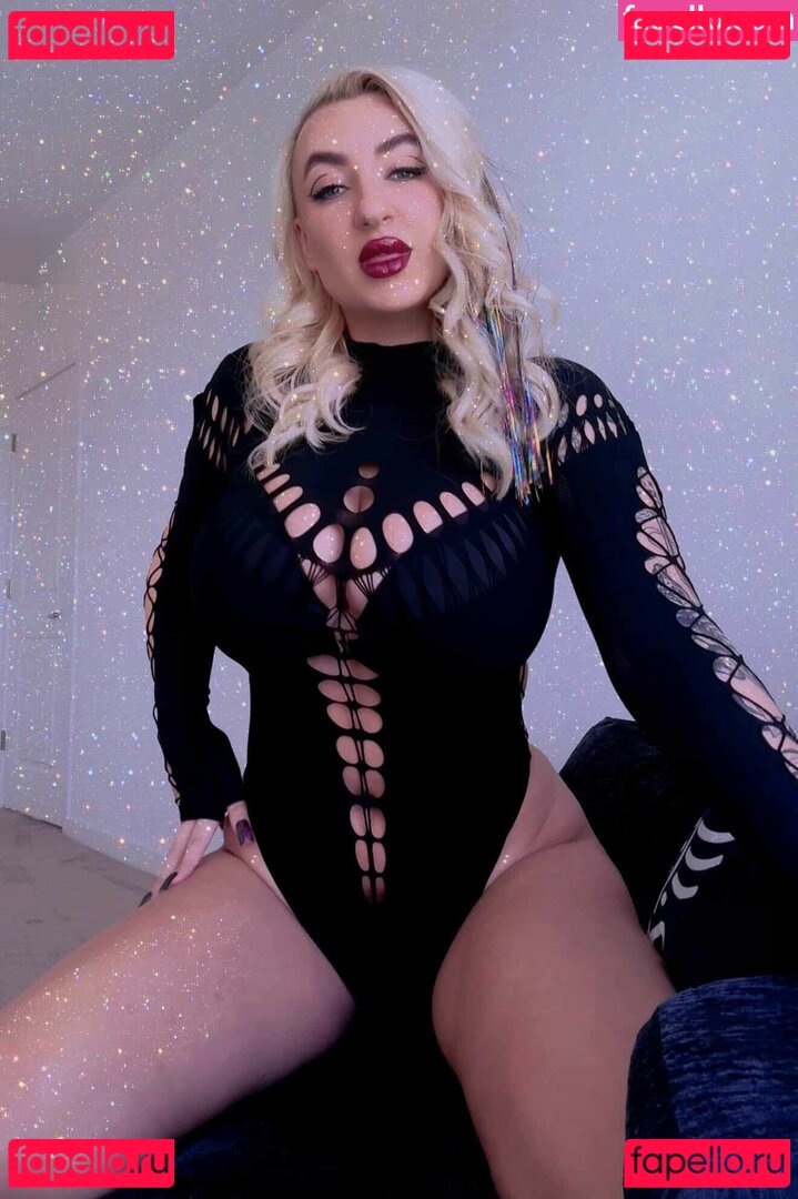 XeniaDidThat Nude Onlyfans Photo 6