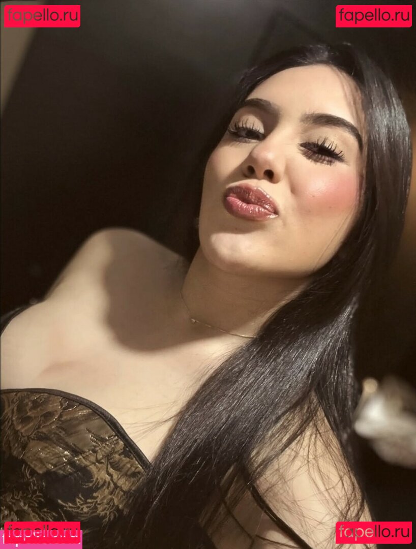 Stefany Mendoza Nude Onlyfans Photo 9