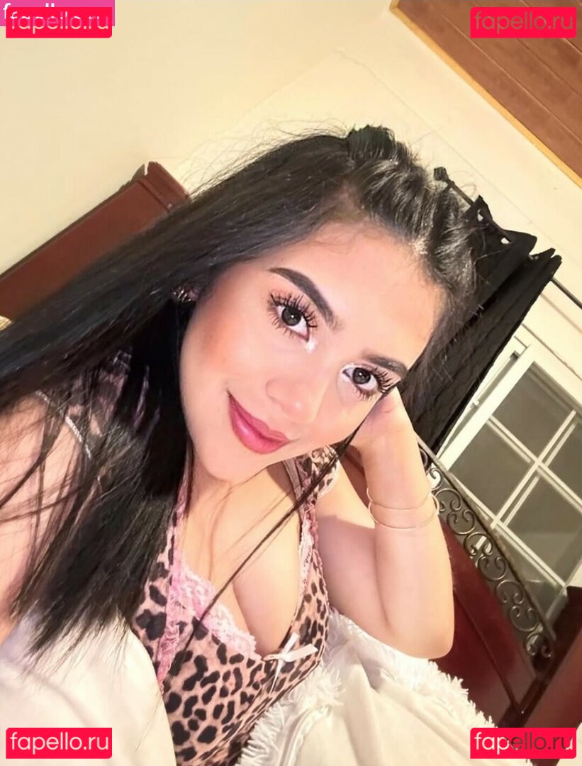 Stefany Mendoza Nude Onlyfans Photo 4