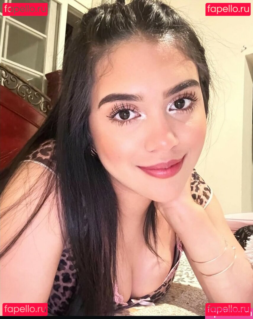 Stefany Mendoza Nude Onlyfans Photo 3