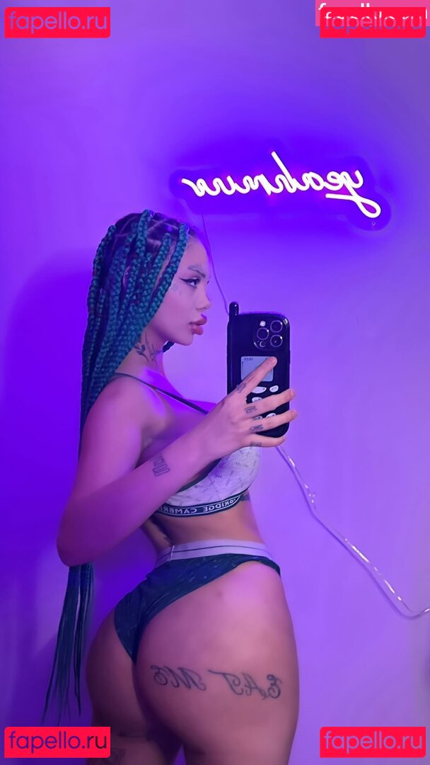 Yeahm8r Nude Onlyfans Photo 46