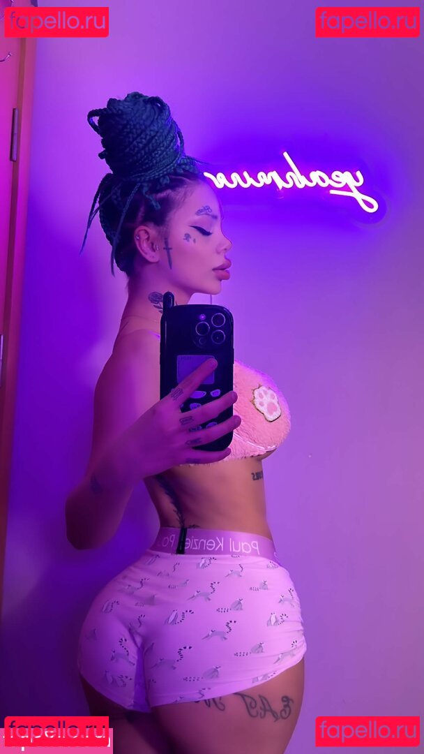 Yeahm8r Nude Onlyfans Photo 44