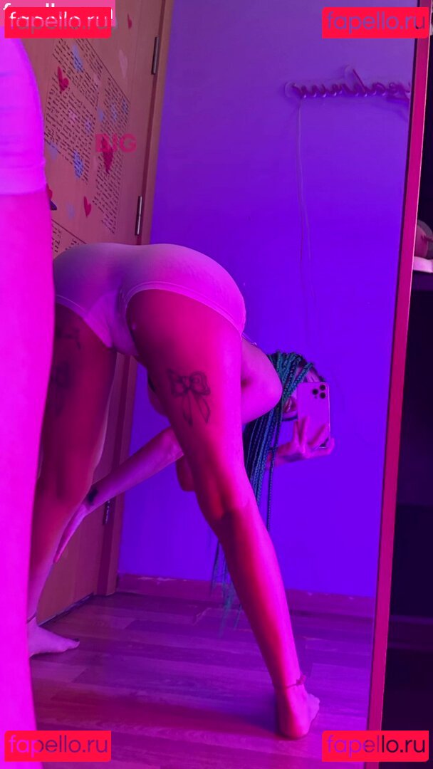 Yeahm8r Nude Onlyfans Photo 33