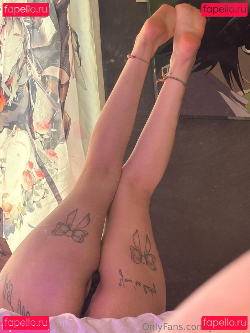 Yeahm8r Nude Onlyfans Photo 11