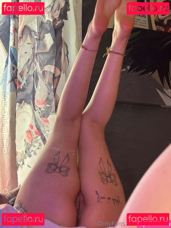 Yeahm8r Nude Onlyfans Photo 7