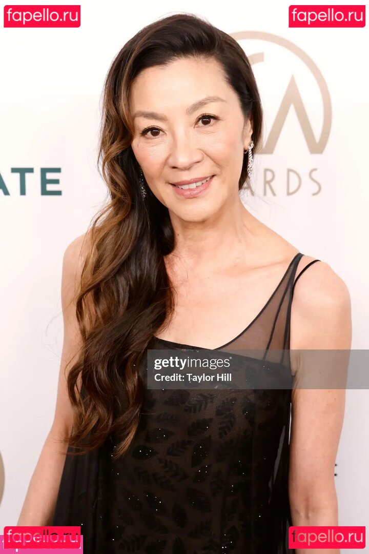 Michelle Yeoh Nude Onlyfans Photo 46