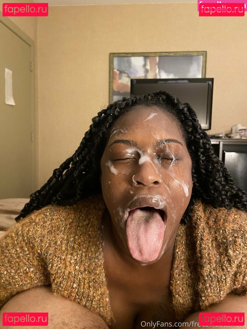 freesweetthroat Nude Onlyfans Photo 7
