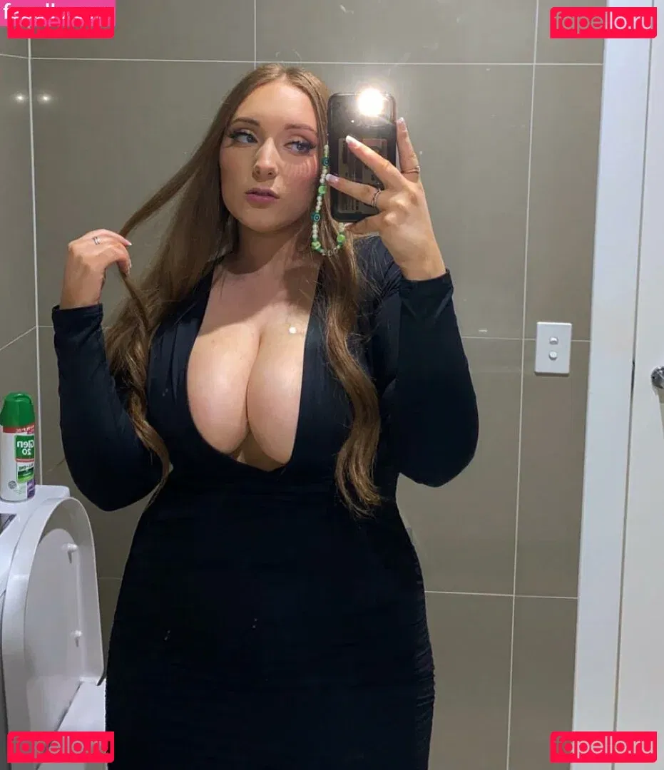 Dannielle Ashurst Onlyfans Photo Gallery 