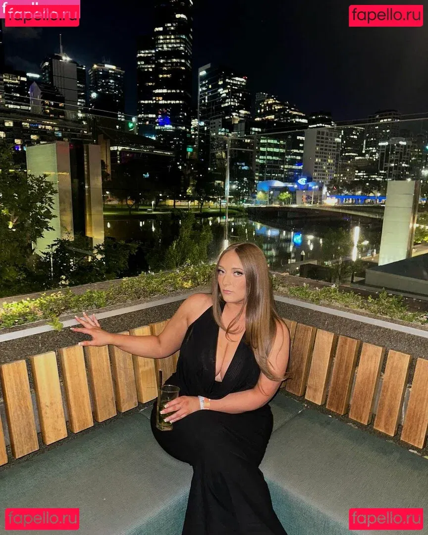 Dannielle Ashurst Onlyfans Photo Gallery 