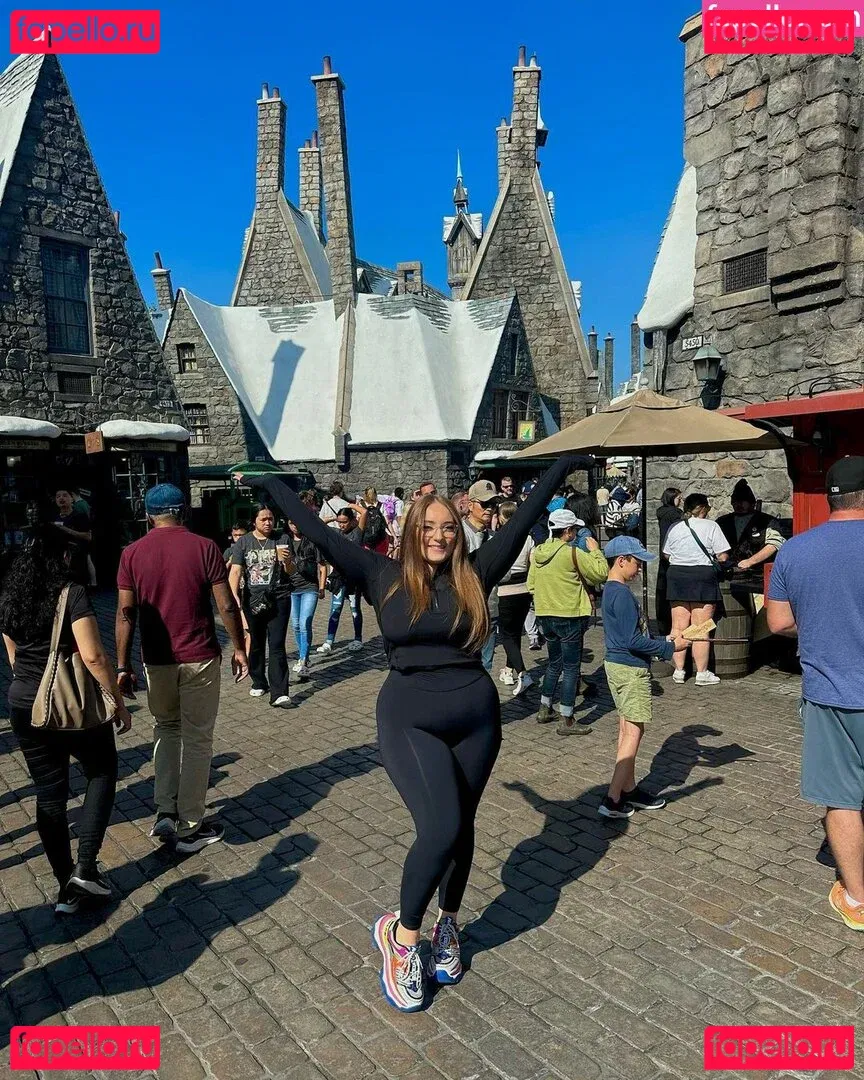 Dannielle Ashurst Onlyfans Photo Gallery 