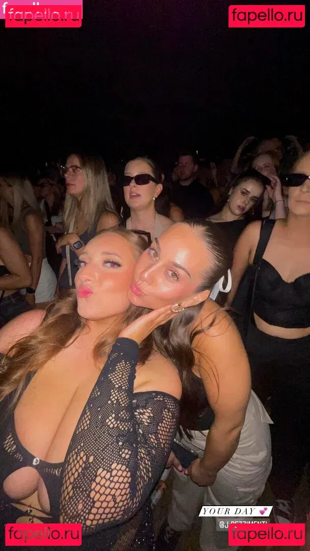 Dannielle Ashurst Onlyfans Photo Gallery 