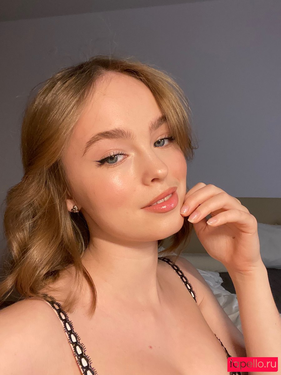 Lumoore Nude Onlyfans Photo 17