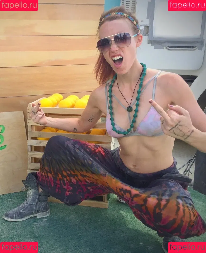Marisha Ray Onlyfans Photo Gallery 