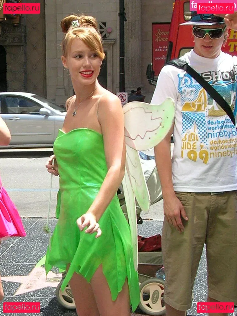 Marisha Ray Onlyfans Photo Gallery 