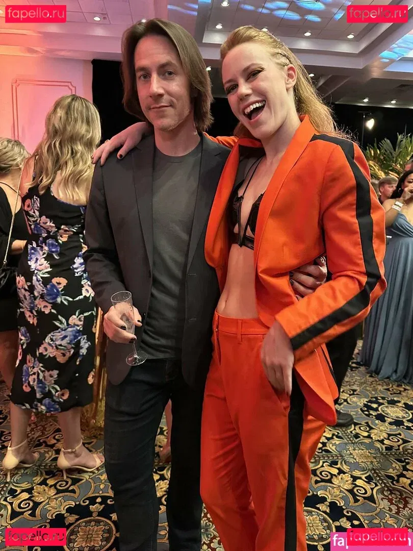 Marisha Ray Onlyfans Photo Gallery 