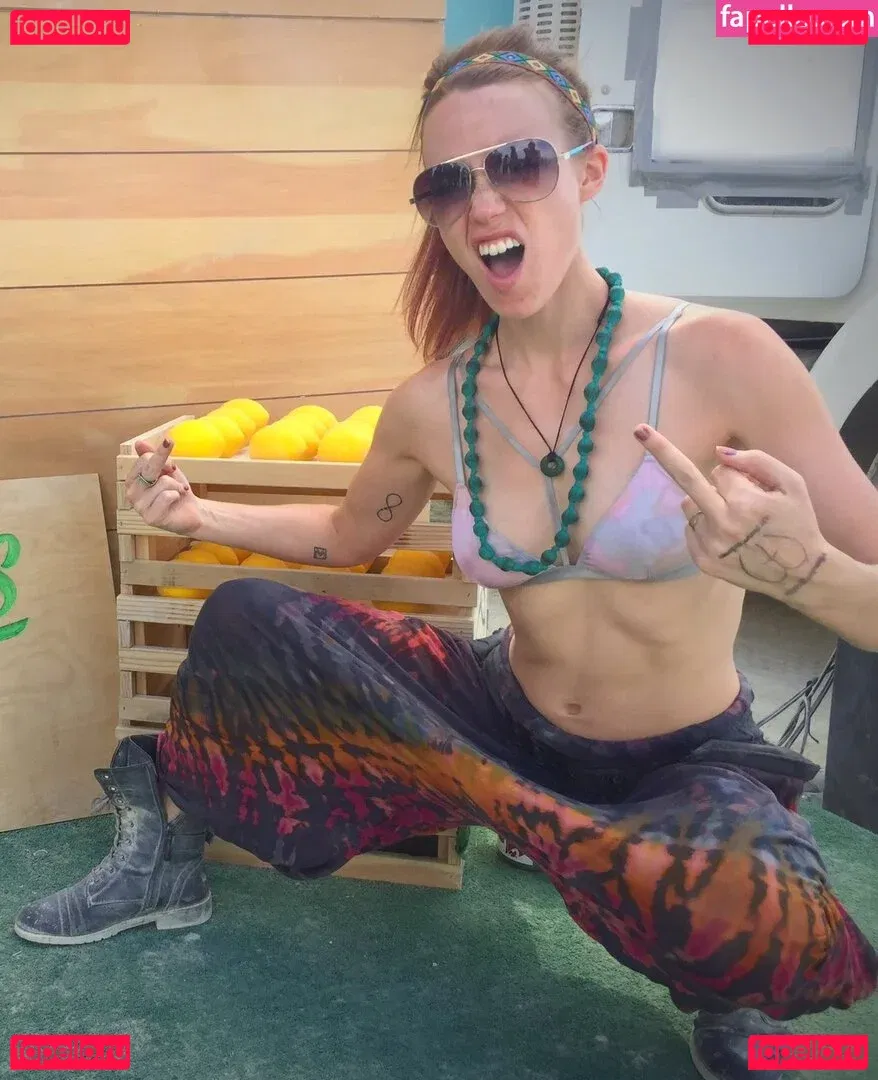 Marisha Ray Onlyfans Photo Gallery 