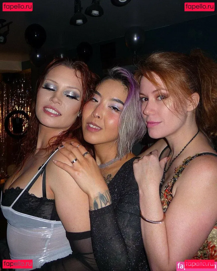 Marisha Ray Onlyfans Photo Gallery 