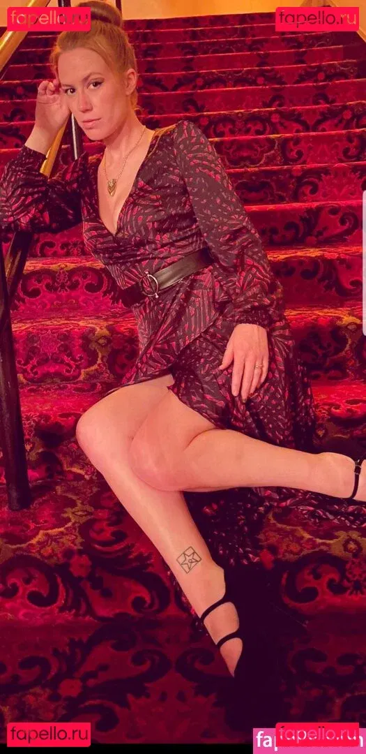 Marisha Ray Onlyfans Photo Gallery 