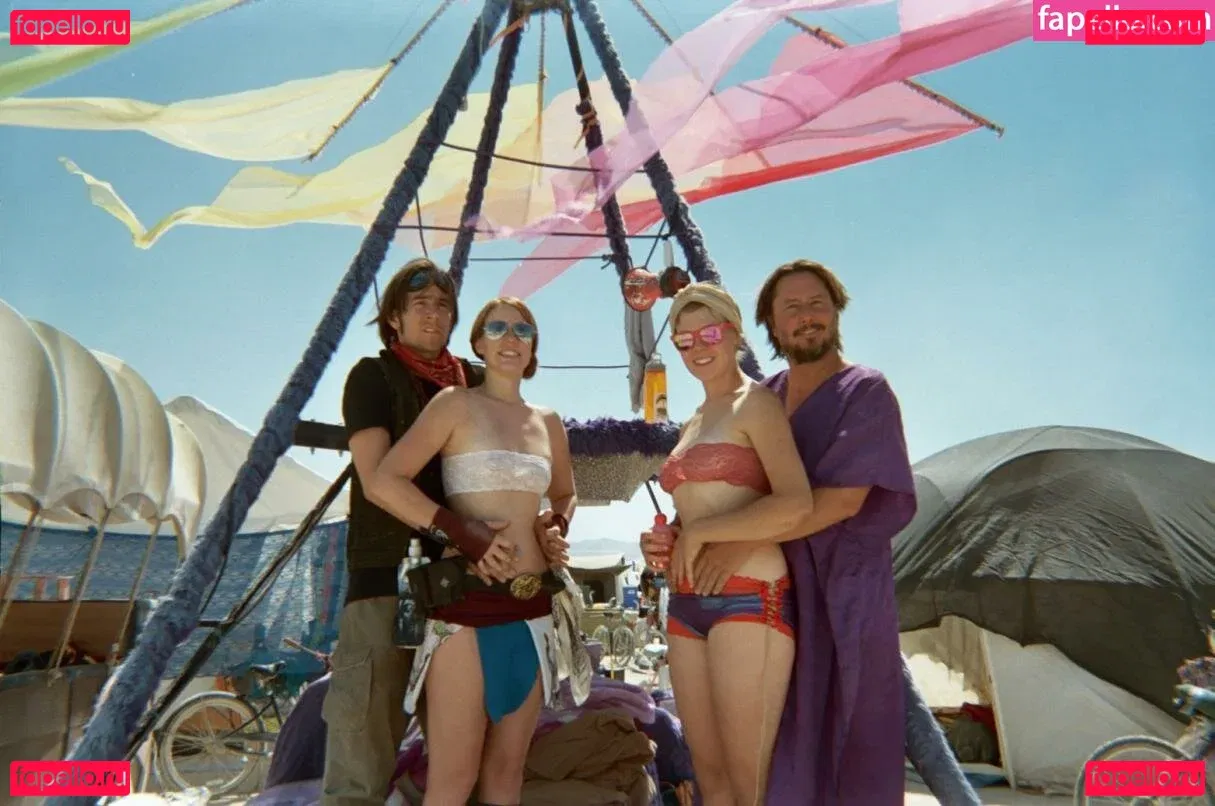 Marisha Ray Onlyfans Photo Gallery 