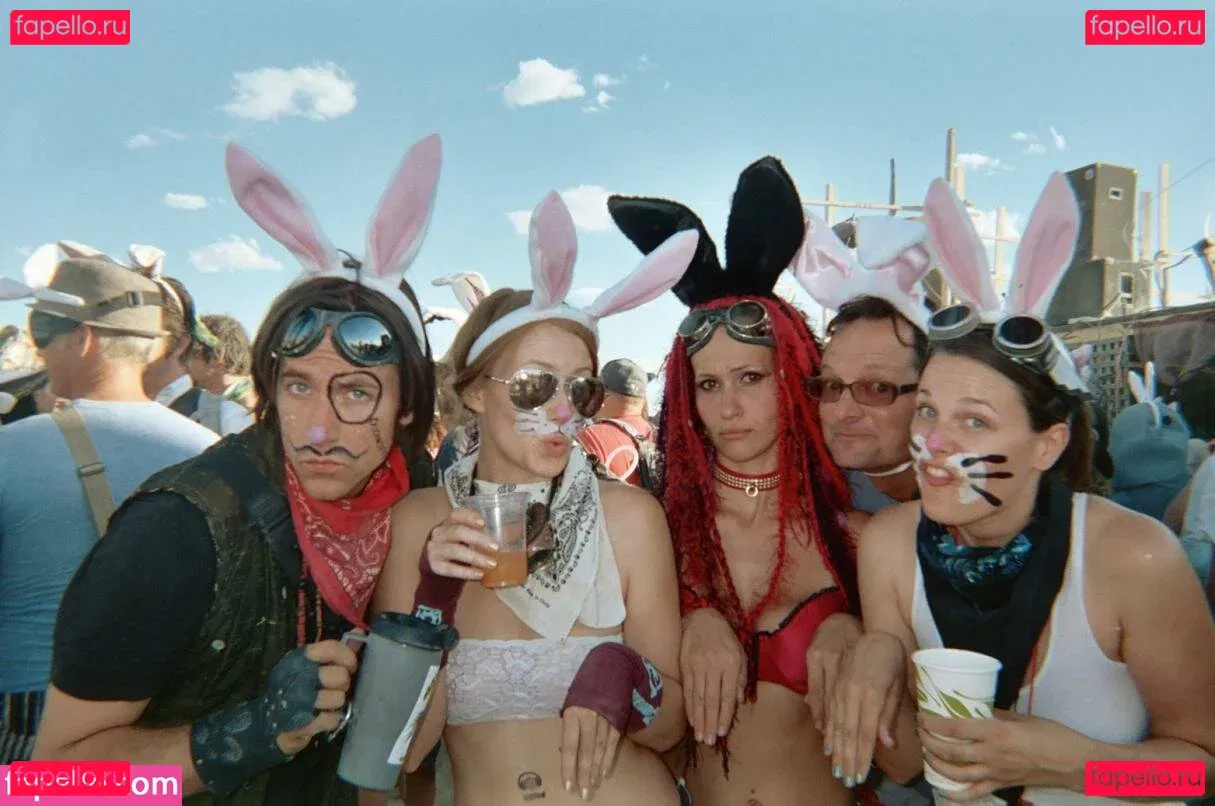 Marisha Ray Onlyfans Photo Gallery 