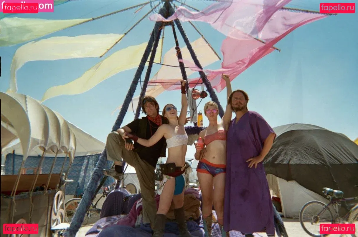 Marisha Ray Onlyfans Photo Gallery 