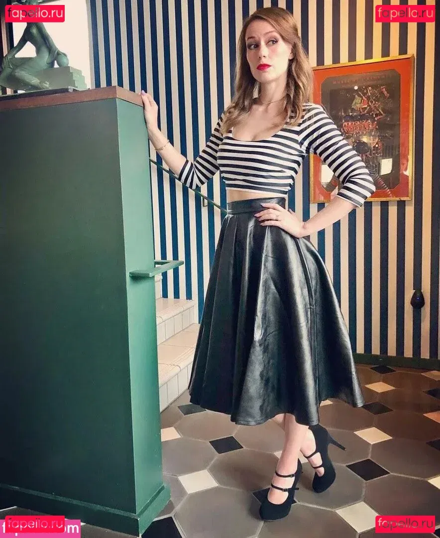 Marisha Ray Onlyfans Photo Gallery 