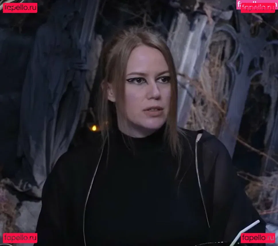 Marisha Ray Onlyfans Photo Gallery 