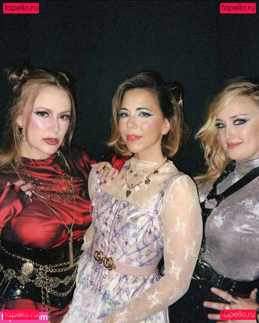 Marisha Ray Onlyfans Photo Gallery 