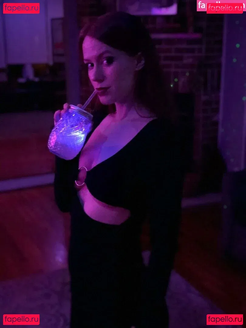 Marisha Ray Onlyfans Photo Gallery 